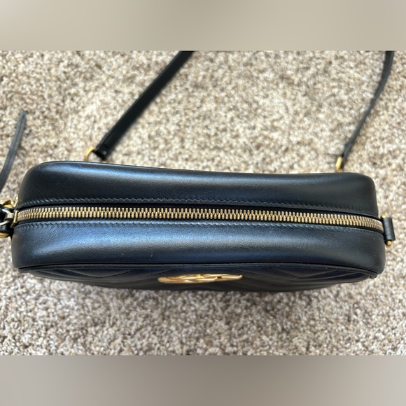 Gucci Marmont Bag - Picture 3 of 9